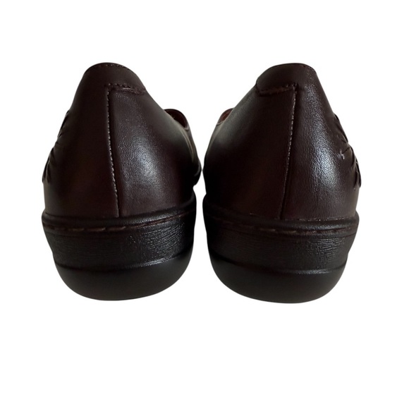 Hush Puppies Brown Loafers with Floral Embroidery - Picture 4 of 10